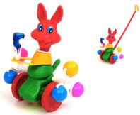 Каталка "Заяц со звонком" купить в Интернет-магазине Мир детства Кострома