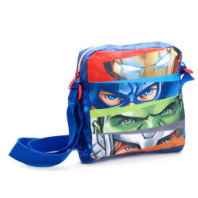 Купить сумка на плечо "играем вместе" "мстители" с доп. карманом в пак. в интернет-магазине Мир детства. Доставка по всей России. Звоните и заказывайте: 8 (4942) 54-44-01 СУМКА НА ПЛЕЧО "ИГРАЕМ ВМЕСТЕ" "МСТИТЕЛИ" С ДОП. КАРМАНОМ В ПАК. купить в Интернет-магазине Мир детства Кострома