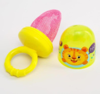 Купить ниблер для прикорма, с текстильной сеточкой "чудо-ребенок", цвет желтый 1135386 в интернет-магазине Мир детства. Доставка по всей России. Звоните и заказывайте: 8 (4942) 54-44-01 Ниблер для прикорма, с текстильной сеточкой "Чудо-ребенок", цвет желтый 1135386 купить в Интернет-магазине Мир детства Кострома